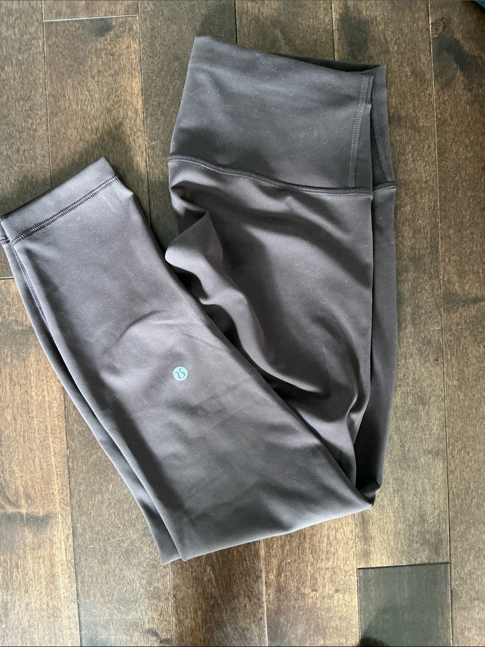 Lululemon Wunder Train Leggings - Lot of 2 - Picture 3 of 3
